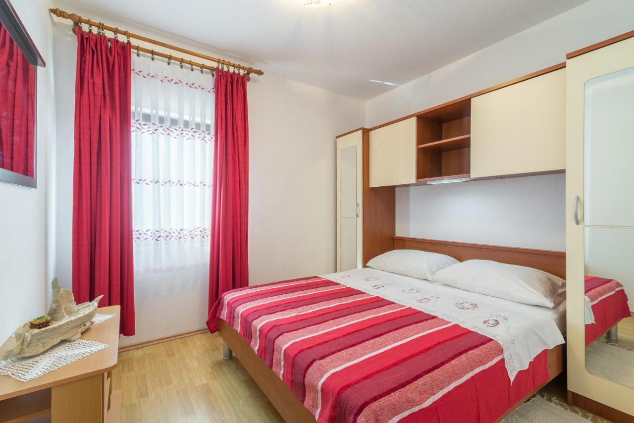 Apartments Puskaric Vir Exterior photo